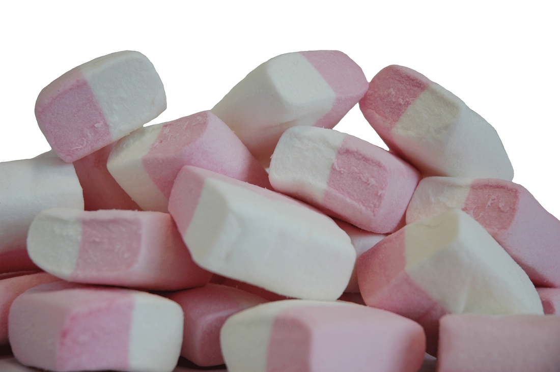 Cubes pink & white (L41mm)  Mr. Mallo - Private label Marshmallow  production